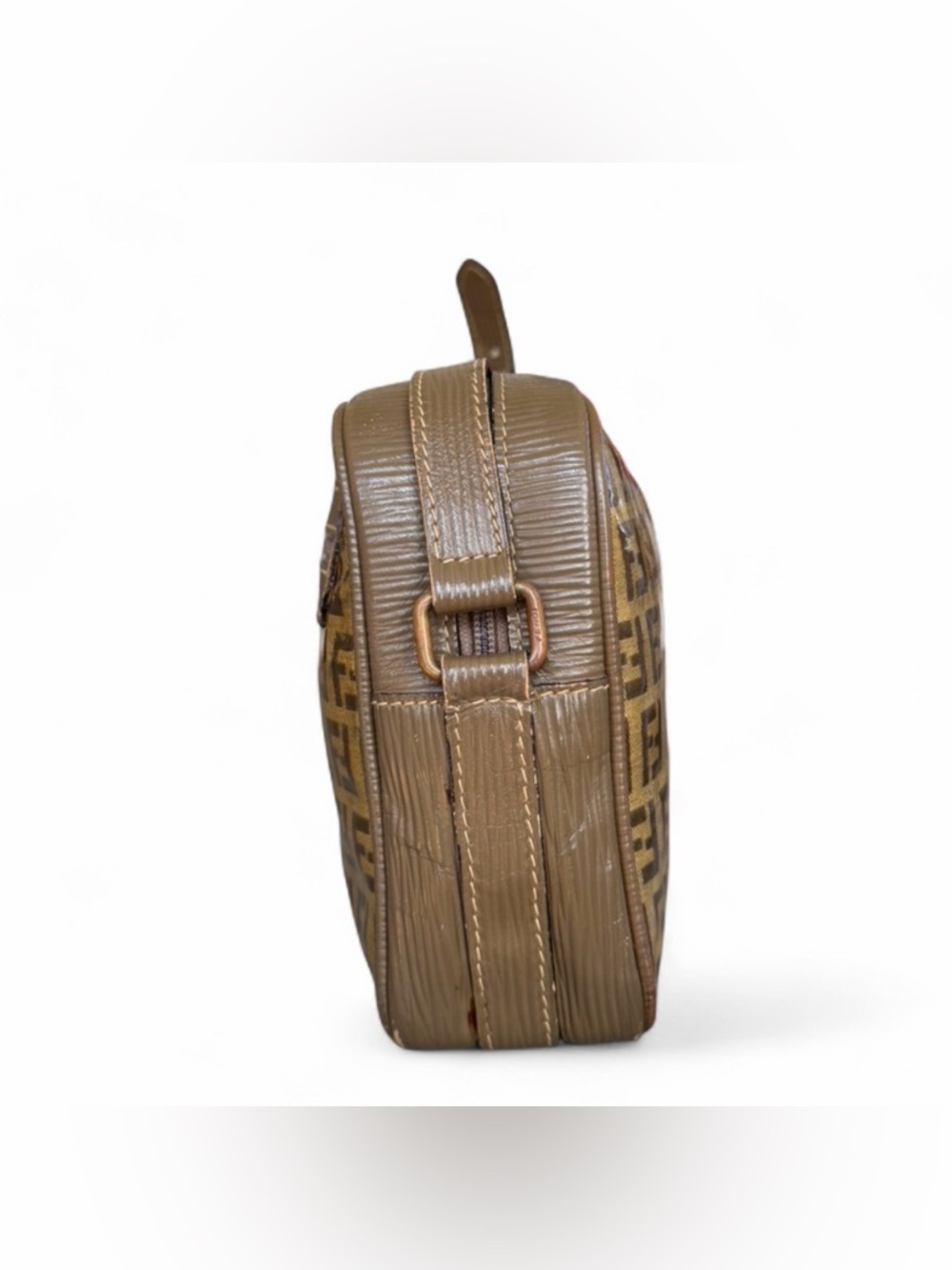 Fendi Zucca monogram crossbody/shoulder bag. Comes with COA and Fendi dust bag. - Picture 9 of 17